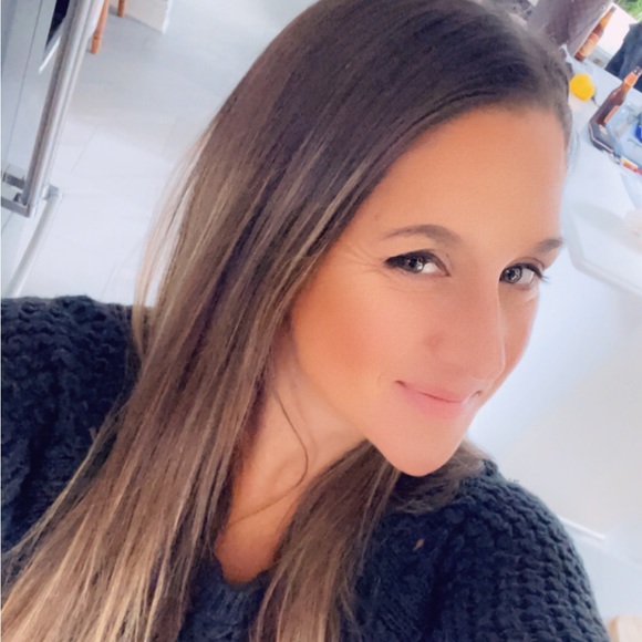 Meet your Posher, Erica - Picture 10 of 14